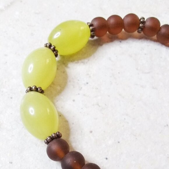 Green Jade + Dark Brown Recycled Glass Beads! Adjustable Bracelet for 7-8" Wrist - Picture 6 of 8